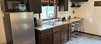Welcoming 1-bedroom cabin in Kenai