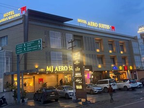 Fachada de la propiedad