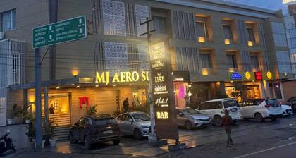 MJ AERO SUITE