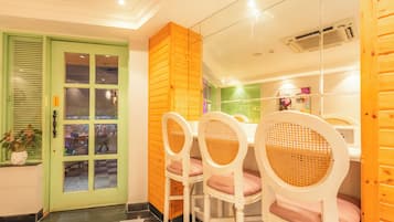 Cafe