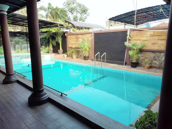 Piscina all'aperto