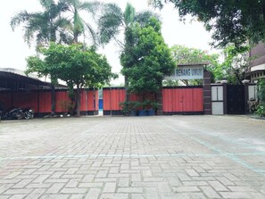 Free self-parking
