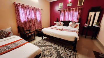Family Room | Free WiFi