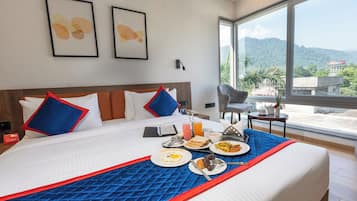 Deluxe Room | Free WiFi, bed sheets