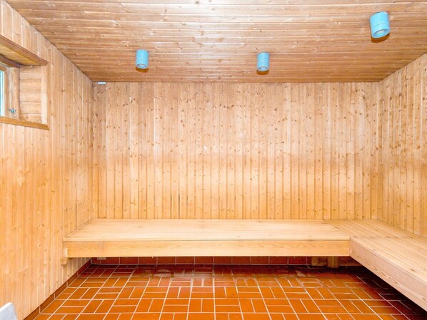 House | Sauna