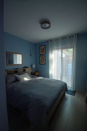 3 chambres, fer et planche à repasser, Wi-Fi, draps fournis
