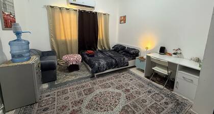 Cozy bedroom with WiFi in peaceful Abu Dhabi
Plz contact me before confirming