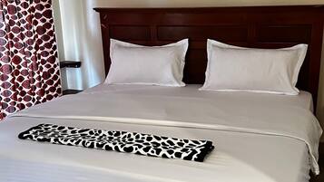 9 makuuhuonetta, silitysrauta/-lauta, Wi-Fi, vuodevaatteet