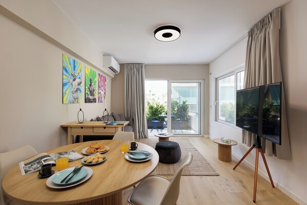 Cielo Suite | Free WiFi - Lemonaki Boutique Suites (Athens)