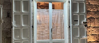 Ground floor loft Street parking Ideal for capacity: up to 4 people