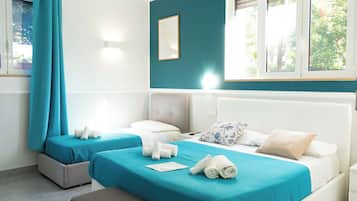 Literie de qualité supérieure, matelas mémoire de forme, minibar