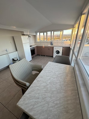 Comfort-Apartment | Eigene Küche | Kühlschrank