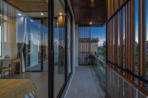 Villa Luxe, patio, vue piscine | Balcon