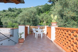 Outdoor dining - Limoneto - Terrazza by Espresso Rentals (Campania)