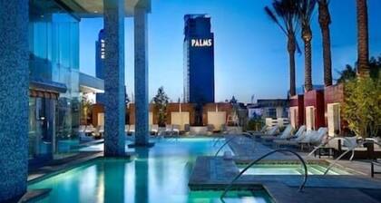 Palms Place Strip View Luxury Studio No Resort Fee