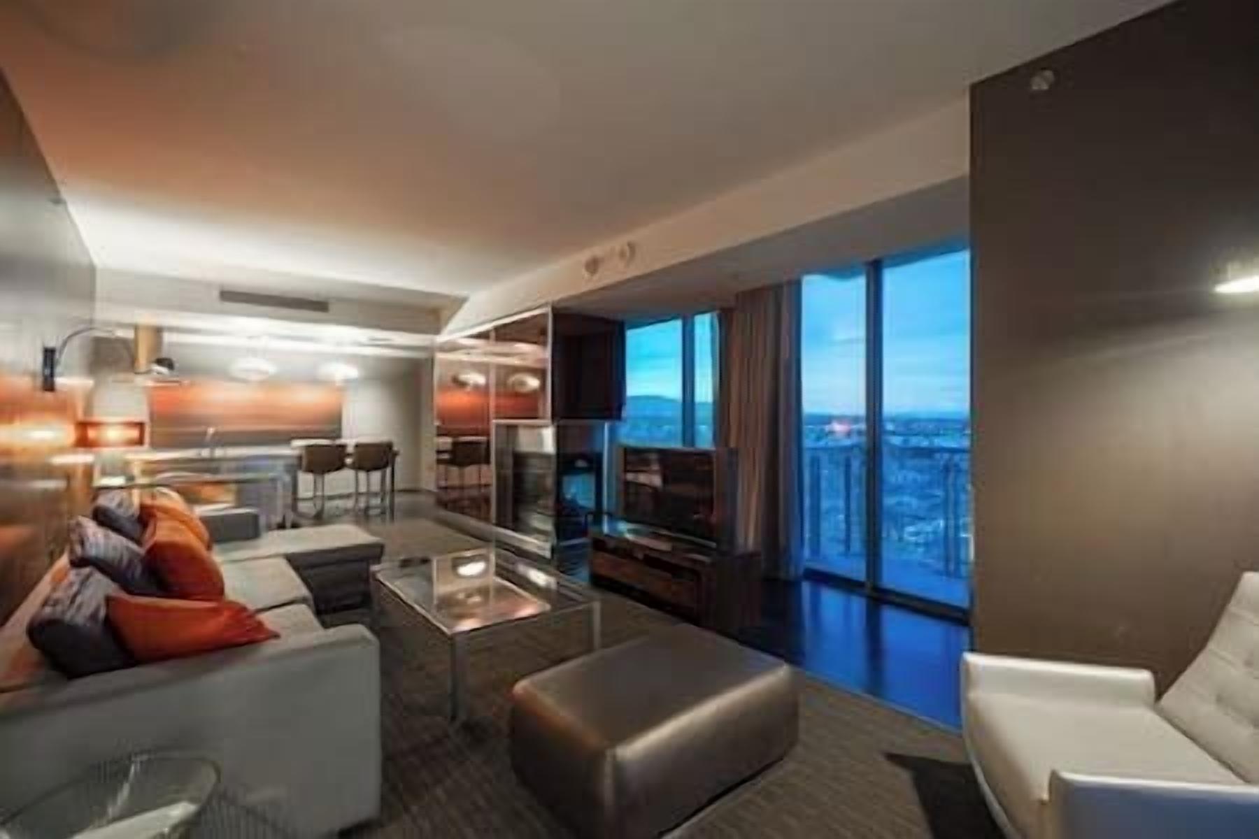 Smart-tv och eldstad