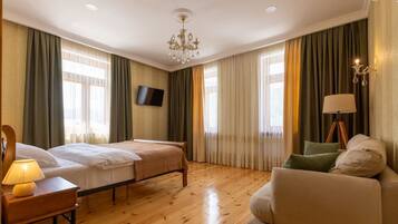 Quarto casal superluxo, para não fumantes, vista para a montanha | Vista do quarto