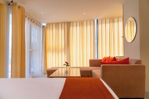 Laptop workspace, free WiFi