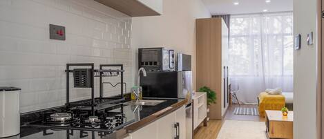 Micro-ondes, plaque de cuisson