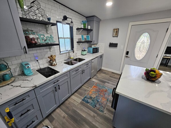 Mikrowelle, Ofen, Herdplatte