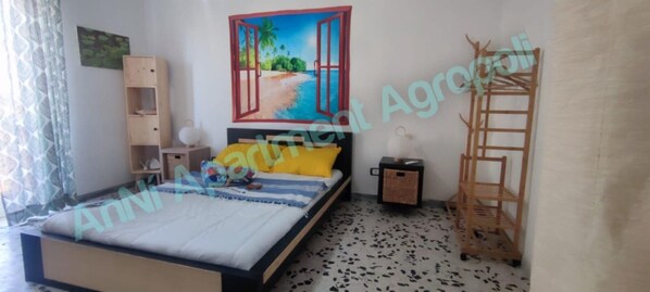2 habitaciones, tabla de planchar con plancha y ropa de cama 