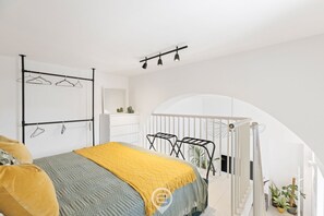 1 bedroom, iron/ironing board, WiFi