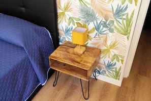 2 bedrooms, desk, iron/ironing board, travel crib