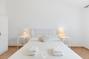 2 bedrooms, travel cot