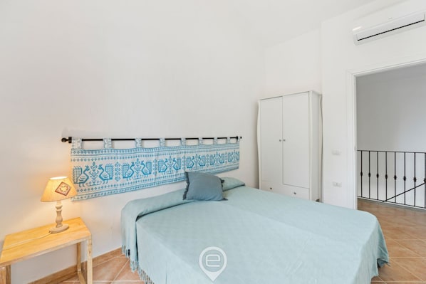 2 chambres, lit de bébé portatif