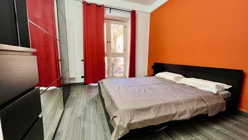 1 camera, Wi-Fi, lenzuola