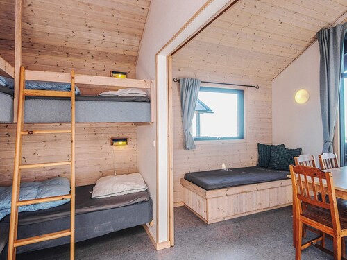5 Person Holiday Park Home in Ronde