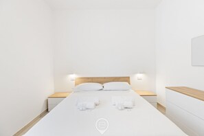 2 bedrooms