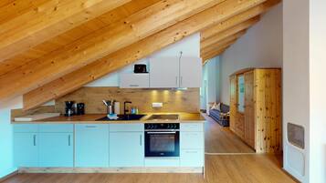 Kühlschrank, Ofen, Herdplatte, Geschirrspüler