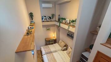Blackout drapes, iron/ironing board, free WiFi