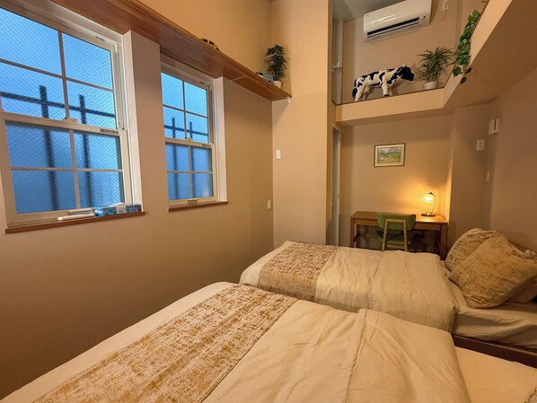 Blackout curtains, iron/ironing board, free WiFi