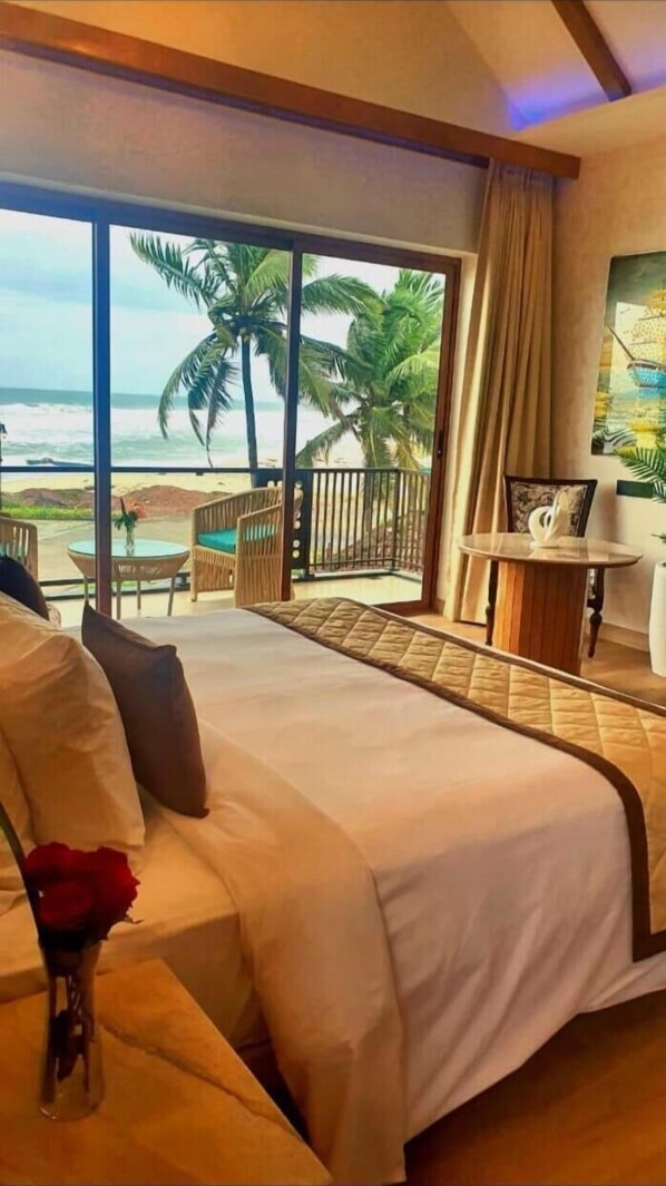 Premium bedding, memory foam beds, in-room safe, individually decorated