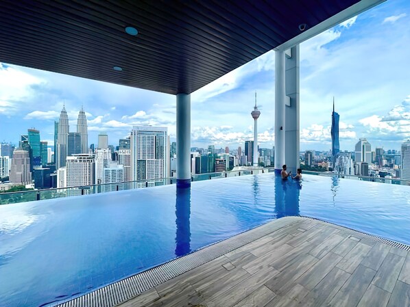 Outdoor pool - The Colony and the Luxe Infinity Pool (Kuala Lumpur)