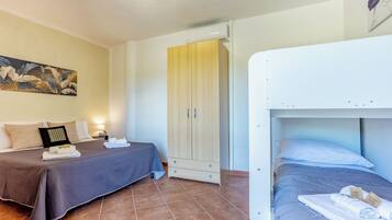 Classic-Vierbettzimmer, Mehrere Betten, Klimaanlage, Bergblick