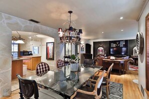 Dining - Historic Sayles Ranch- Pool and Amazing Decor! (Abilene)