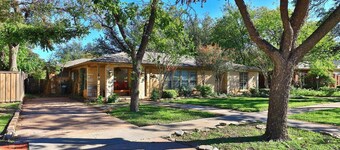 Historic Sayles Ranch- Pool and Amazing Decor!