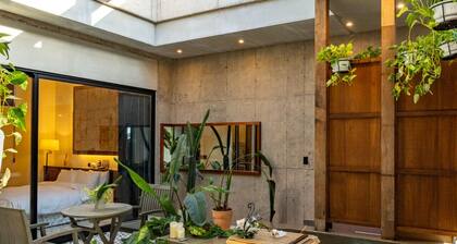 Villa auf Jeju, Südkorea – privater Pool, Whirlpool und tropisches Flair