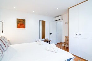 2 bedrooms, Internet