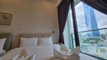 Desk, laptop workspace, free WiFi, bed sheets