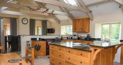 Ridgeway Cottage at Lovelady Shield • Free Wi-Fi • 5 Bedrooms • Full Kitchen