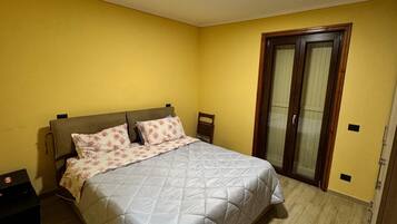 2 camere, ferro/asse da stiro, Wi-Fi, lenzuola