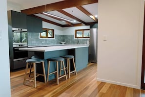 Fridge, microwave, oven, stovetop - Carra Cottage - Luxury Hillside Sanctuary With Stunning Views To The Sea. (Queensland)
