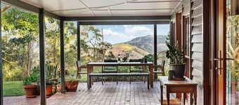 Luxury Winter Escape • Fire & Incredible Views!