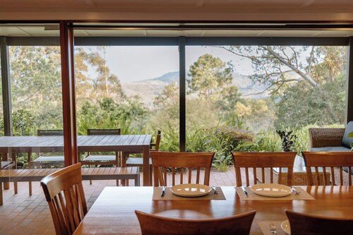 Carra Cottage - Luxury Hillside Sanctuary With Stunning Views To The Sea.