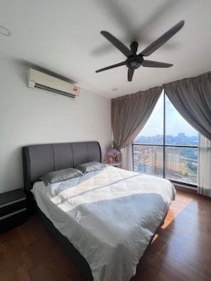 Superior Apartment, 3 Bedrooms, Balcony, City View - KL Staycation Gateway Residences (Kuala Lumpur)
