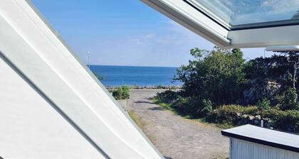 Holiday bliss in Sandvig with sea view
